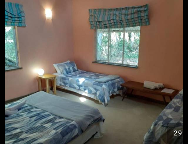 6 BEDROOM HOUSE FOR SALE IN KLOOF